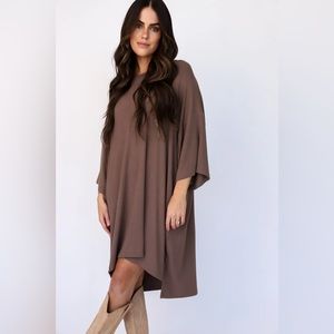 The Foxy Kind Out of Pocket Dress - Taupe